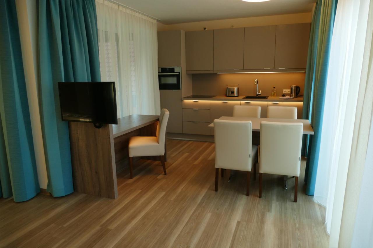 Meyn'S Apartments & Hotel Золтау Екстериор снимка