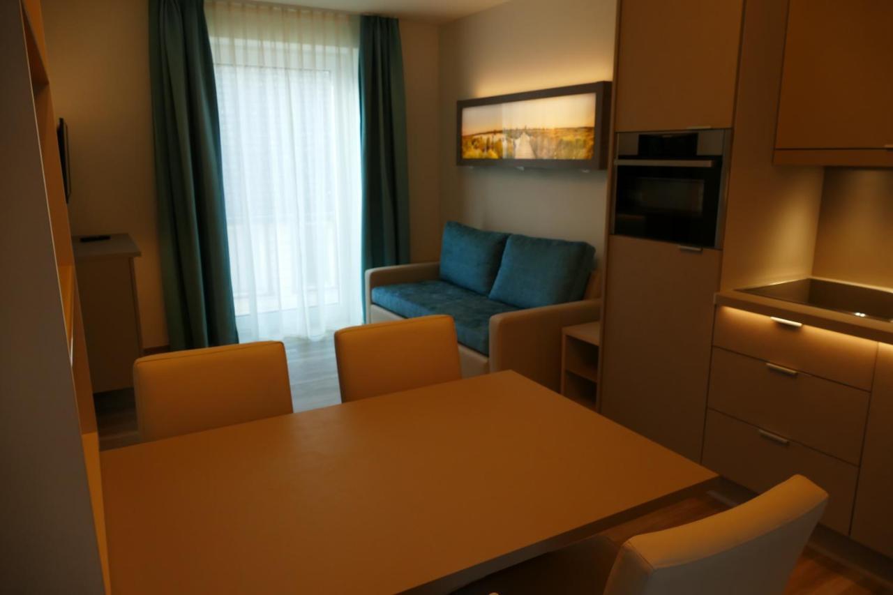 Meyn'S Apartments & Hotel Золтау Екстериор снимка